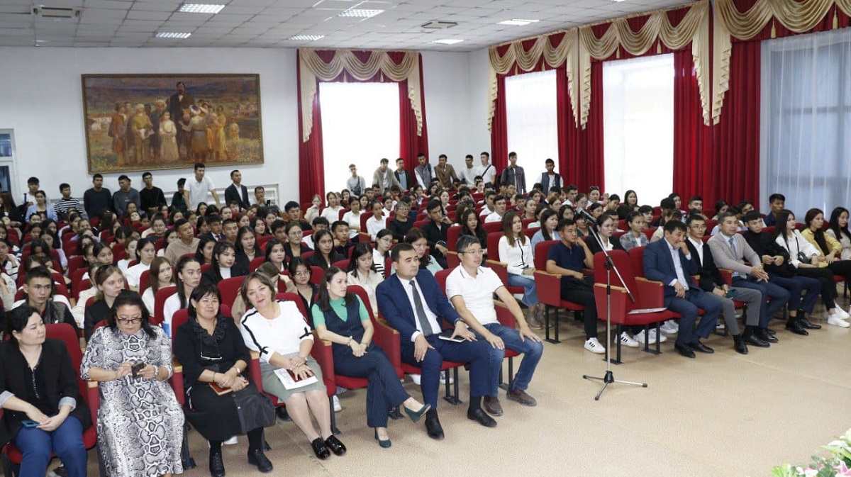 Встреча с ректором в первую неделю учебного года